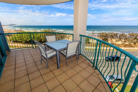 Grand Palais Boolarong Beachside Apartments - Tourism Caloundra 0