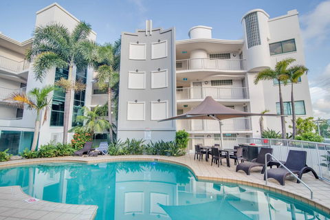 Grand Palais Boolarong Beachside Apartments - Tourism Caloundra 2