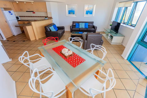 Grand Palais Boolarong Beachside Apartments - Tourism Caloundra 22