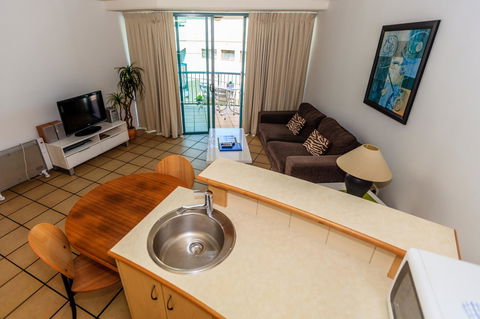 Grand Palais Boolarong Beachside Apartments - Tourism Caloundra 10