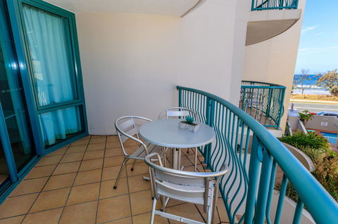Grand Palais Boolarong Beachside Apartments - Tourism Caloundra 16