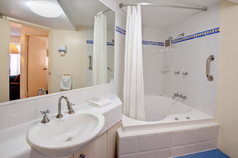 Nautilus Resort Mooloolaba - Tourism Caloundra 24