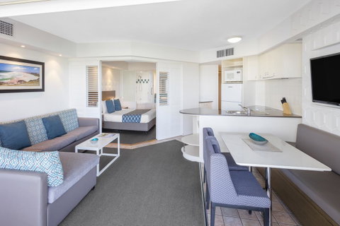 Ramada Resort By Wyndham Golden Beach - Tourism Caloundra 13