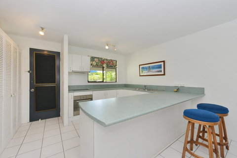 Seascape Holidays At Beachfront Terraces - Tourism Caloundra 15
