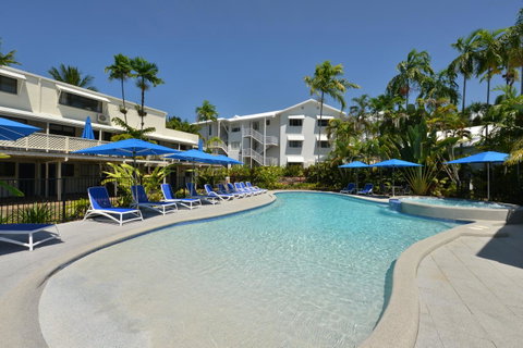 Seascape Holidays At Beachfront Terraces - Tourism Caloundra 0