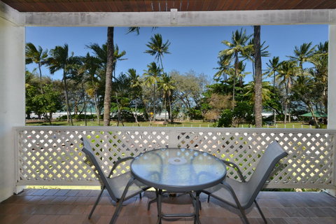 Seascape Holidays At Beachfront Terraces - Tourism Caloundra 26