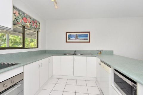 Seascape Holidays At Beachfront Terraces - Tourism Caloundra 14