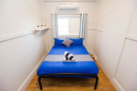 Mad Monkey Central - Tourism Caloundra 16