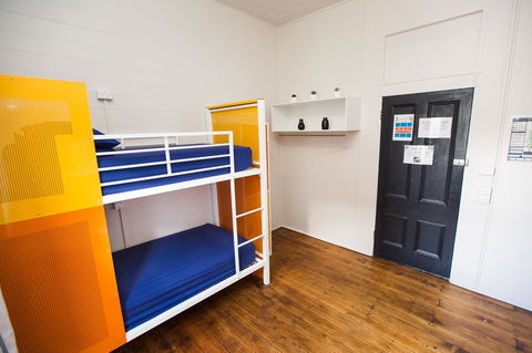 Mad Monkey Central - Tourism Caloundra 20