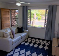 Picnic Point Villas - Tourism Caloundra