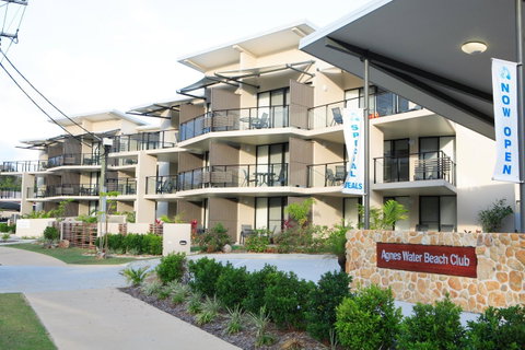 Agnes Water Beach Club - Tourism Caloundra 5
