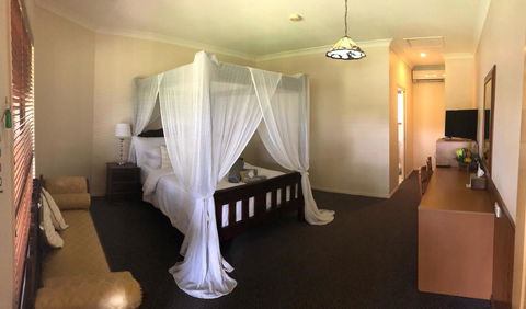 The Bearded Dragon Boutique Hotel - Tourism Caloundra 6
