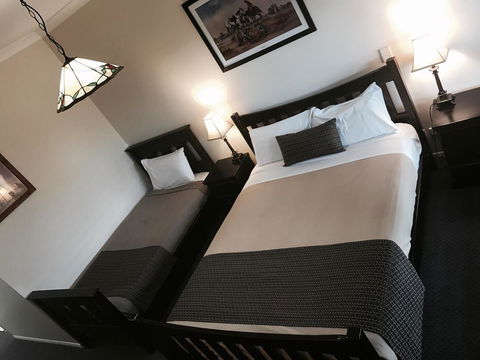 The Bearded Dragon Boutique Hotel - Tourism Caloundra 3