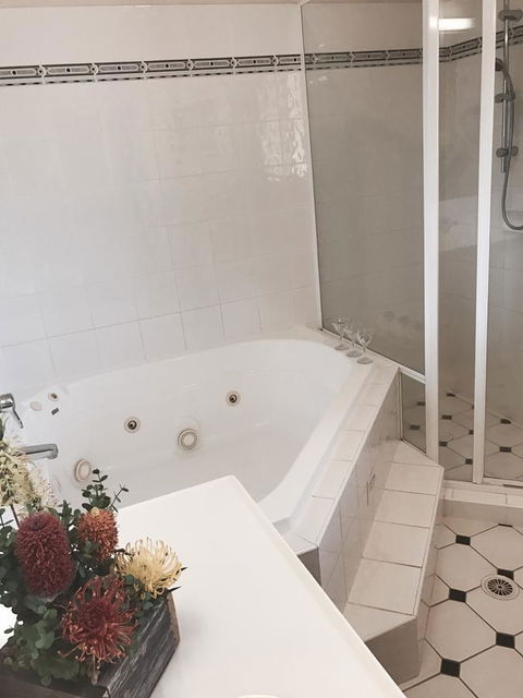 The Bearded Dragon Boutique Hotel - Tourism Caloundra 44