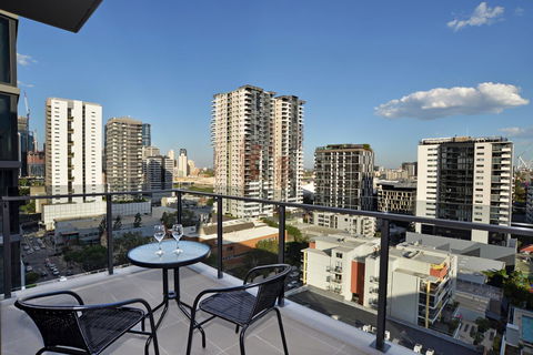 Brisbane One Apartments By CLLIX - Tourism Caloundra 1