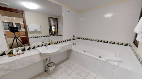 Silkari The Pavilions - Tourism Caloundra 12