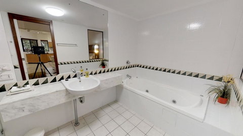 Silkari The Pavilions - Tourism Caloundra 9