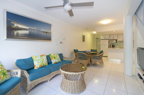 The White House Port Douglas - Tourism Caloundra 24