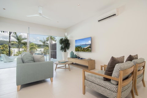 Pool Resort Port Douglas - Tourism Caloundra 30