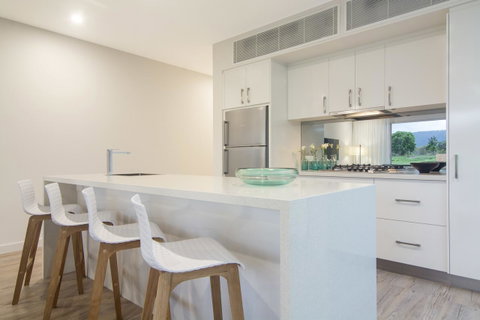 Pool Resort Port Douglas - Tourism Caloundra 43