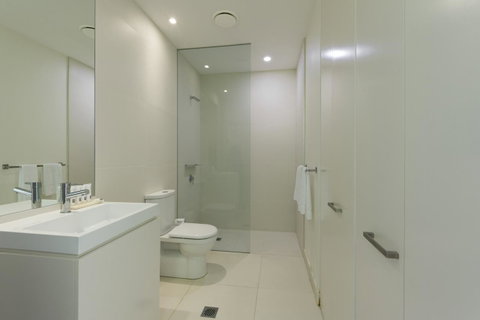 Pool Resort Port Douglas - Tourism Caloundra 25