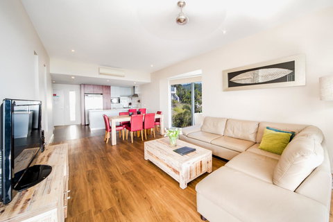 Whitsunday Reflections - Tourism Caloundra 15