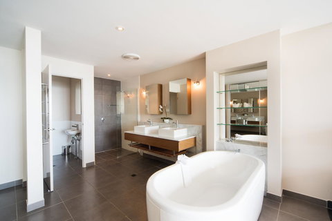 Whitsunday Reflections - Tourism Caloundra 17