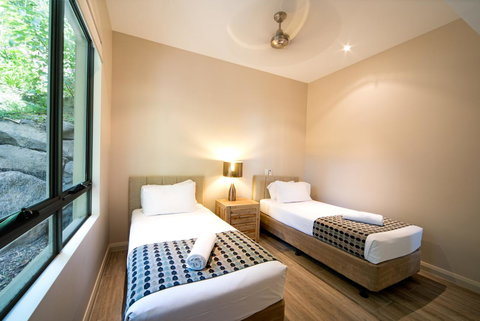 Whitsunday Reflections - Tourism Caloundra 5