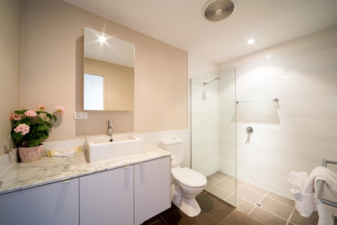 Whitsunday Reflections - Tourism Caloundra 11