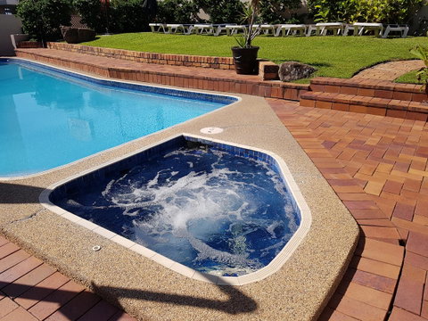Surfers Chalet - Tourism Caloundra 26