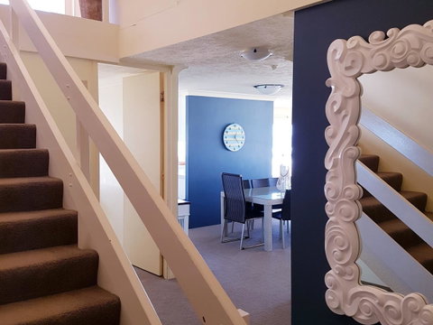 Surfers Chalet - Tourism Caloundra 34