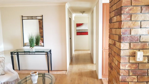 Surfers Chalet - Tourism Caloundra 22