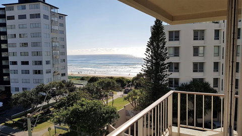 Surfers Chalet - Tourism Caloundra 15