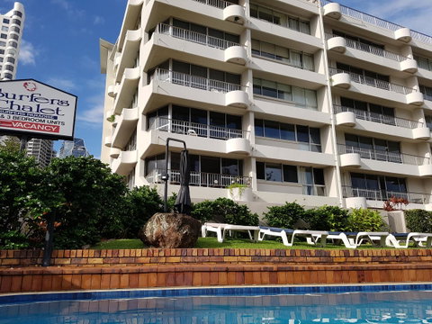 Surfers Chalet - Tourism Caloundra 13