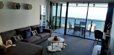 Circle Luxury Holidays - Tourism Caloundra 14