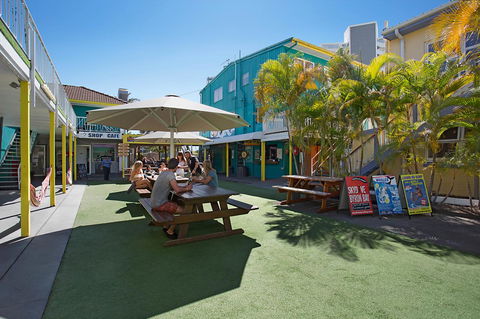 Backpackers In Paradise 18-35 Hostel - Tourism Caloundra 15