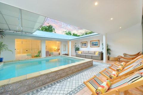 [ ANDY'S BEACH HOUSE ] - Tourism Caloundra 0