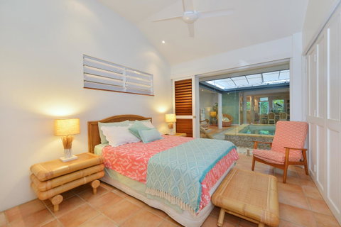[ ANDY'S BEACH HOUSE ] - Tourism Caloundra 25