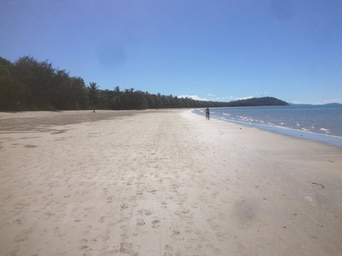 [ ANDY'S BEACH HOUSE ] - Tourism Caloundra 2