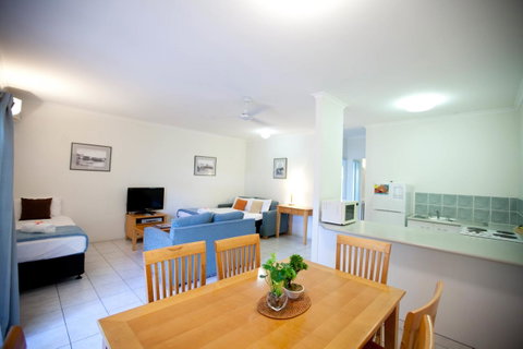 Trinity Beach Pacific - Tourism Caloundra 10