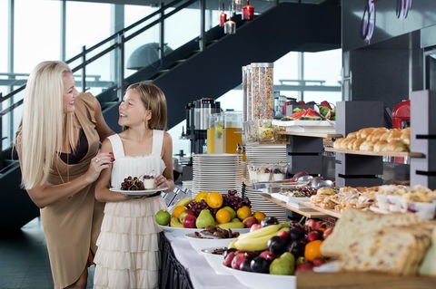 Q1 Resort & Spa - Official - Tourism Caloundra 21