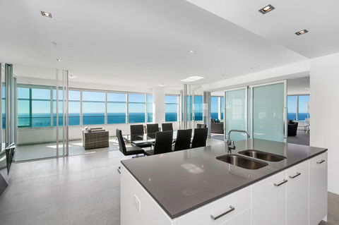Q1 Resort & Spa - Official - Tourism Caloundra 29