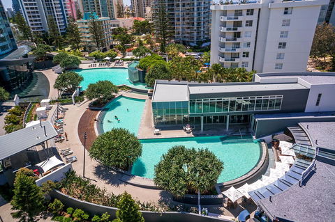 Q1 Resort & Spa - Official - Tourism Caloundra 2