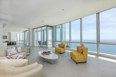 Q1 Resort & Spa - Official - Tourism Caloundra 13