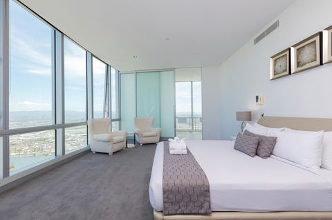 Q1 Resort & Spa - Official - Tourism Caloundra 11