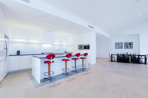 Q1 Resort & Spa - Official - Tourism Caloundra 24