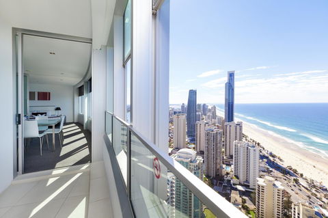 Q1 Resort & Spa - Official - Tourism Caloundra 5