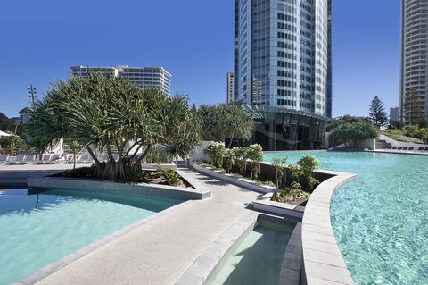 Q1 Resort & Spa - Official - Tourism Caloundra 4