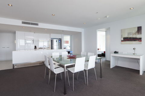 Q1 Resort & Spa - Official - Tourism Caloundra 36