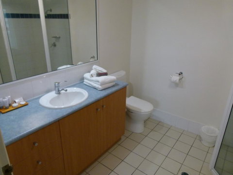 Madison Ocean Breeze Apartments - Tourism Caloundra 32